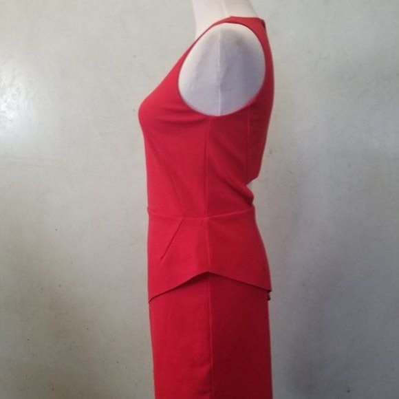 $195 Pure Navy red sleeveless Open Back Overlay dress women's size 2 (267) - Picture 3 of 7